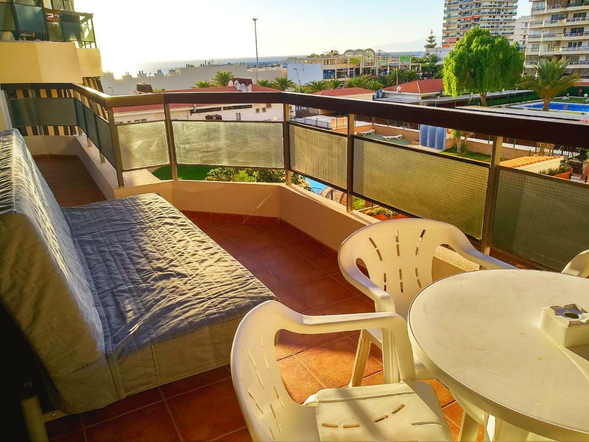 2 Bedrooms Sea View Apartament 100 Meters From Ocean Los Cristianos  Bagian luar foto